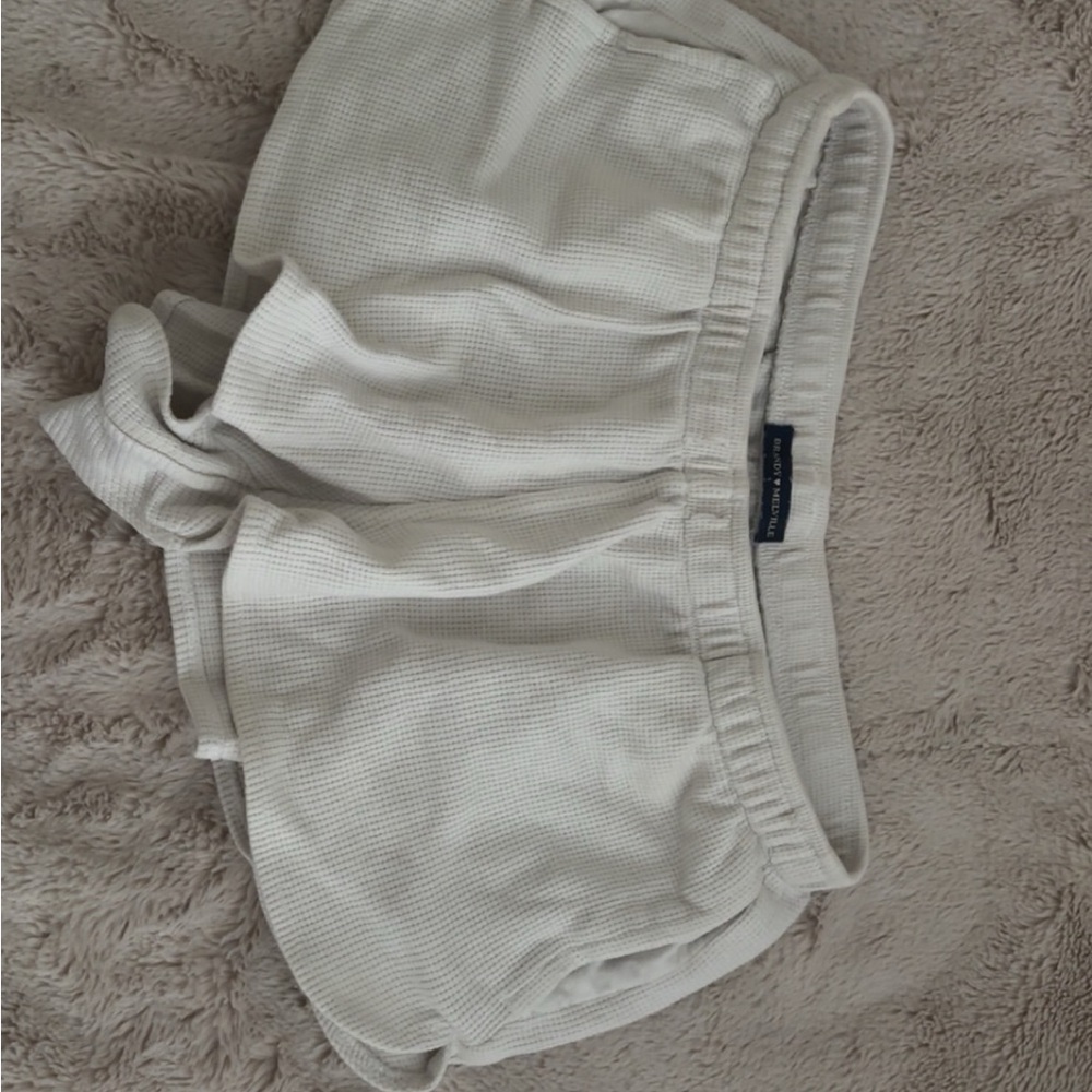 white brandy melville shorts